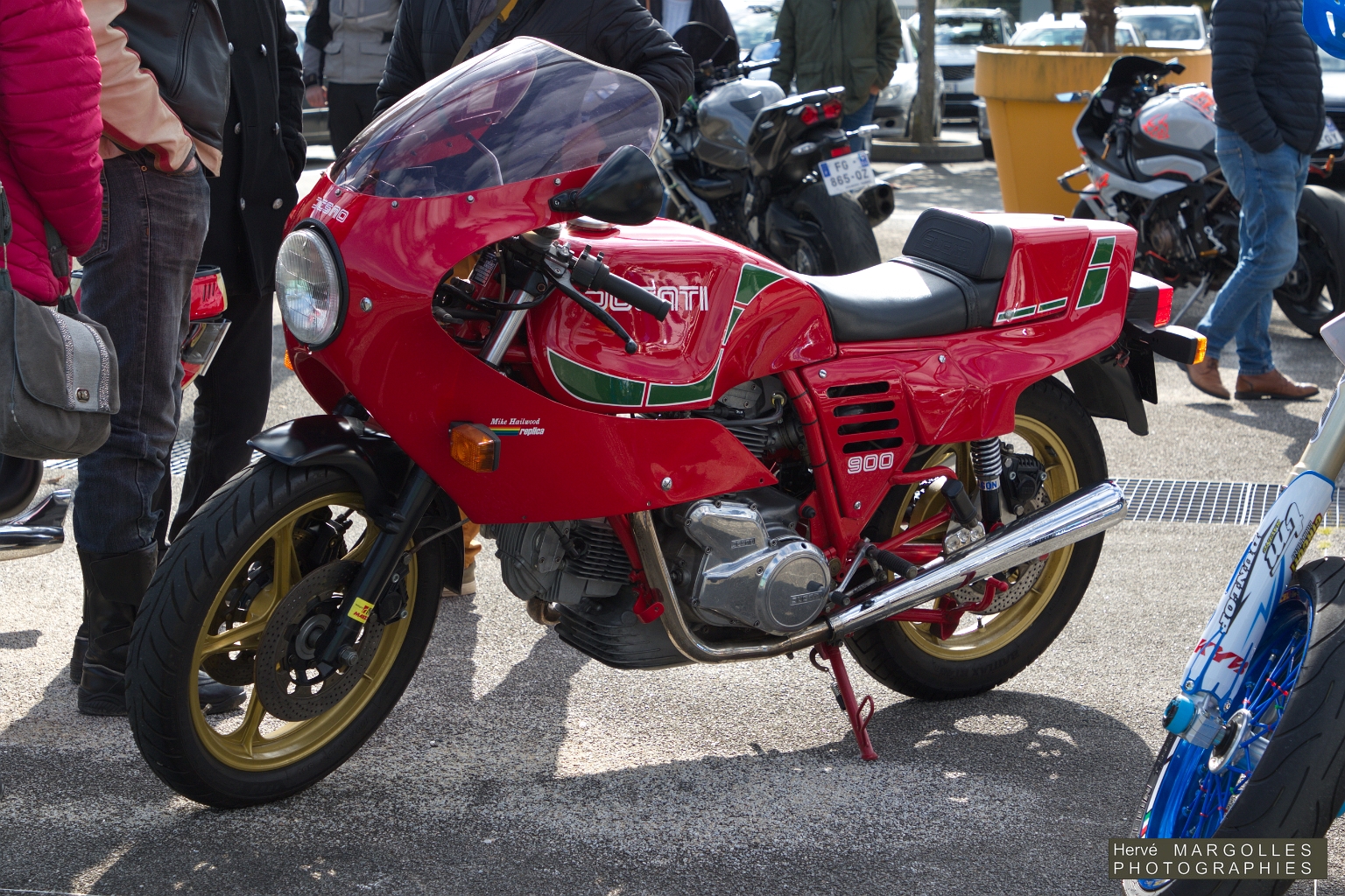 z - Ducati 900.jpg